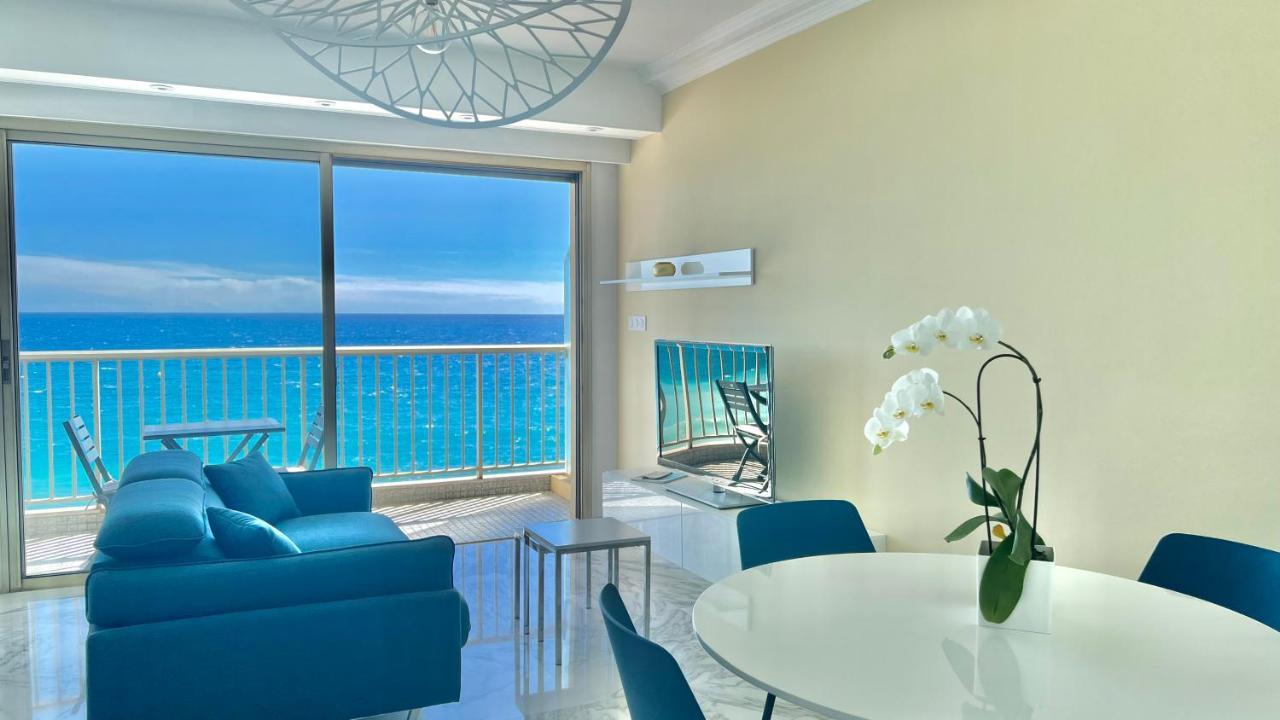 Seaviews By Jenni Menton, La Suite, Superbe Front De Mer, Top Emplacement Avec Terrasse Et Parking! Экстерьер фото