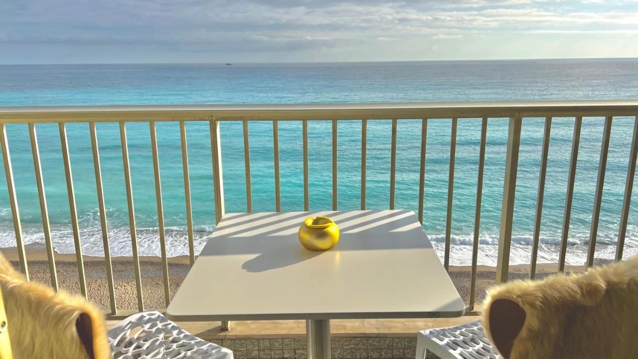 Seaviews By Jenni Menton, La Suite, Superbe Front De Mer, Top Emplacement Avec Terrasse Et Parking! Экстерьер фото