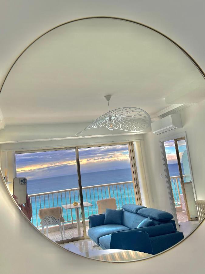 Seaviews By Jenni Menton, La Suite, Superbe Front De Mer, Top Emplacement Avec Terrasse Et Parking! Экстерьер фото