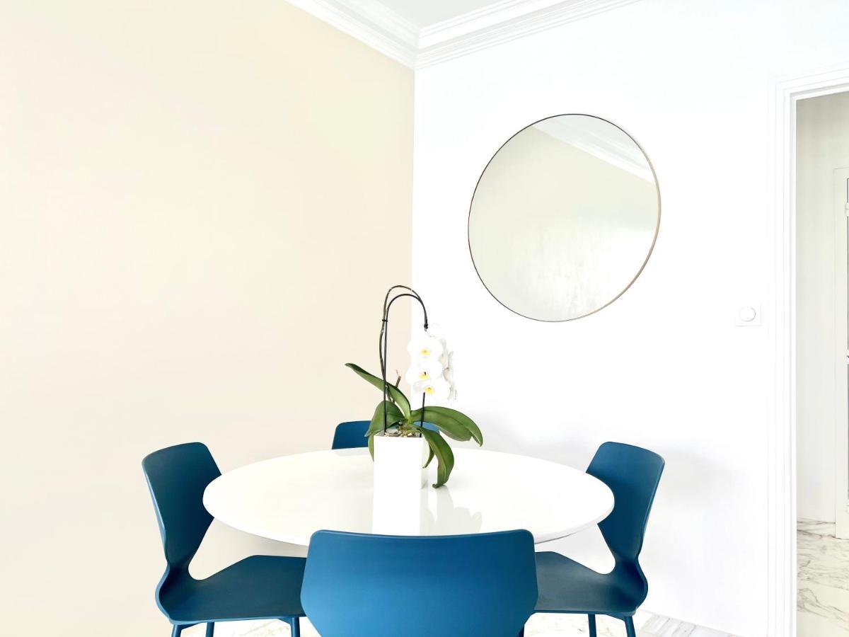 Seaviews By Jenni Menton, La Suite, Superbe Front De Mer, Top Emplacement Avec Terrasse Et Parking! Экстерьер фото